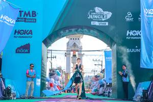 BIB: 
                            <button type="button" onclick="openModal(24867156)" class="btn btn-primary btn-sm float-right btn-popup" data-toggle="modal" data-target=".modal-high-quality">
                        <i class="fas fa-shopping-cart"></i> Add to Cart
                    </button>
                                            <button type="button" onclick="isThisMe(24867156, true)" class="btn btn-success btn-sm float-right btn-popup btn-isme hidden" data-toggle="tooltip" data-placement="bottom" title="นี่คือรูปของคุณใช่ไหม คลิกที่นี่เพื่อเอาเข้าอัลบั้ม">
                        <i class="fas fa-plus"></i> Add to album
                    </button>
                    <button type="button" onclick="isThisMe(24867156, false)" class="btn btn-warning btn-sm float-right btn-popup btn-isnotme hidden">
                        <i class="fas fa-ban"></i> Remove from album
                    </button>